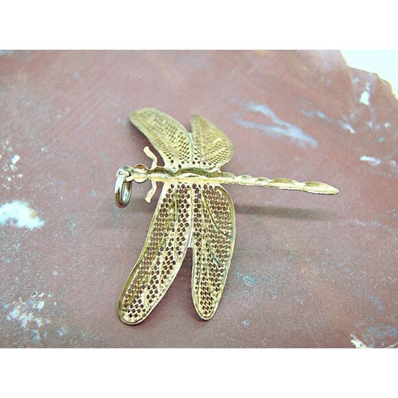 Vintage Dragonfly Fashion Pendant Delicate Lace Gold Tone 1.5 x1.5" - Picture 5 of 8